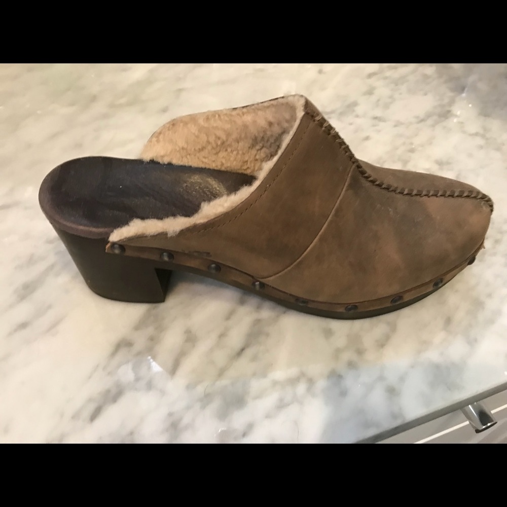 Uggs size 7 worn about 2 weeks off and on